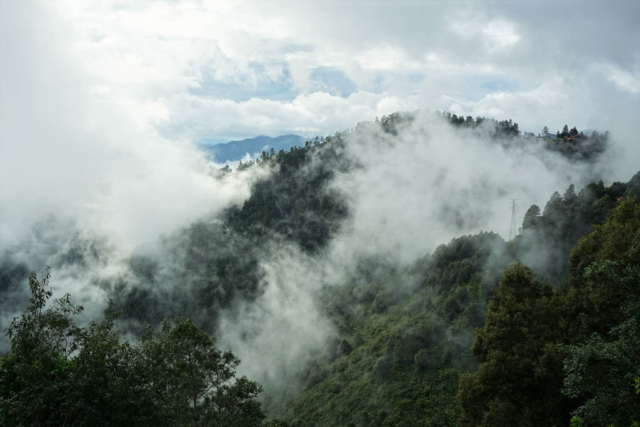Clouds blowing in through the valley, San Jose del Pacifico